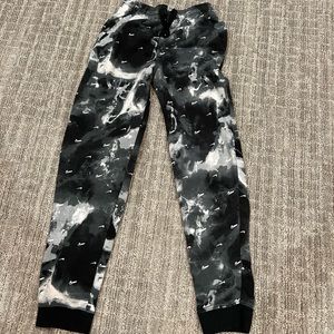 BRAND NEW Nike sweat pants